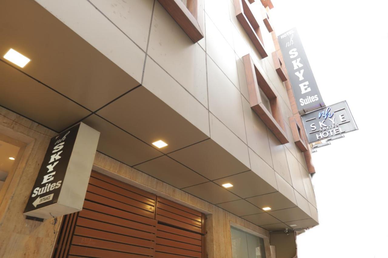 Nh Skye Suites Neu-Delhi Exterior foto
