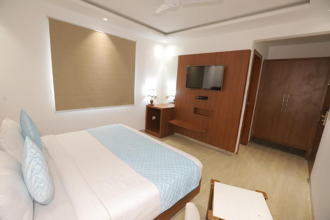 Nh Skye Suites Neu-Delhi Exterior foto