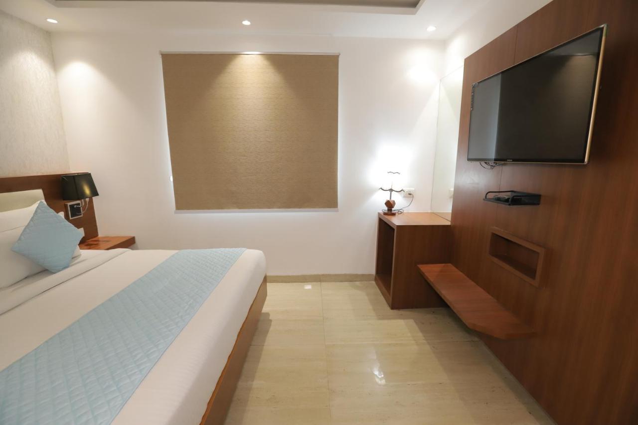 Nh Skye Suites Neu-Delhi Exterior foto