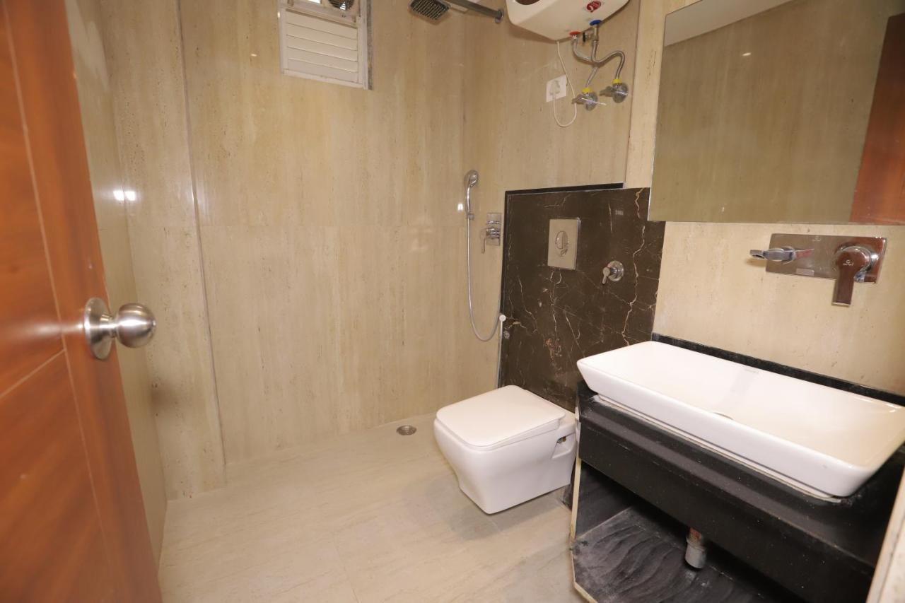 Nh Skye Suites Neu-Delhi Exterior foto