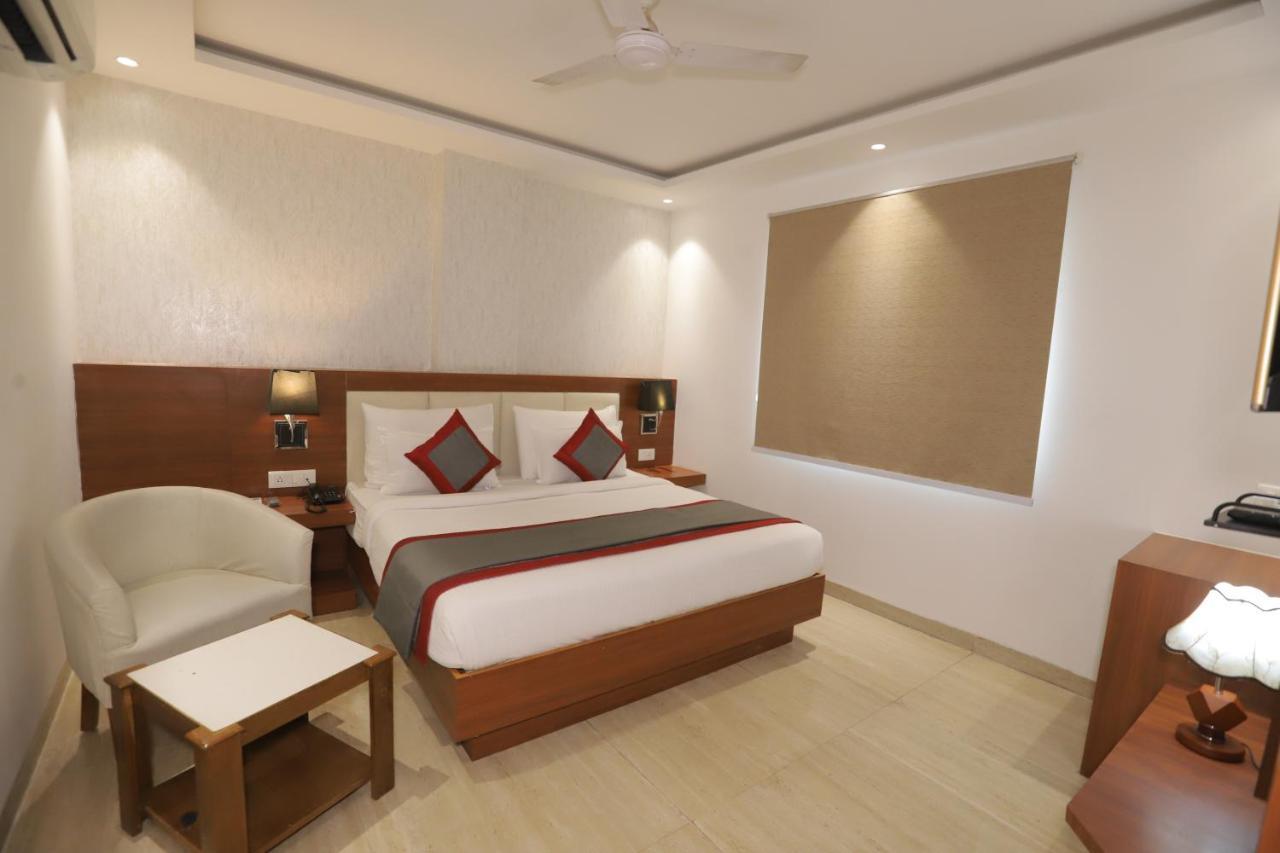 Nh Skye Suites Neu-Delhi Exterior foto